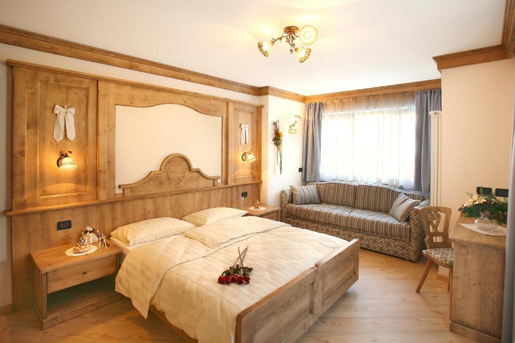 Garni Pra Fiori Hotel กัมปีเตลโลดีฟัสซา ห้อง รูปภาพ